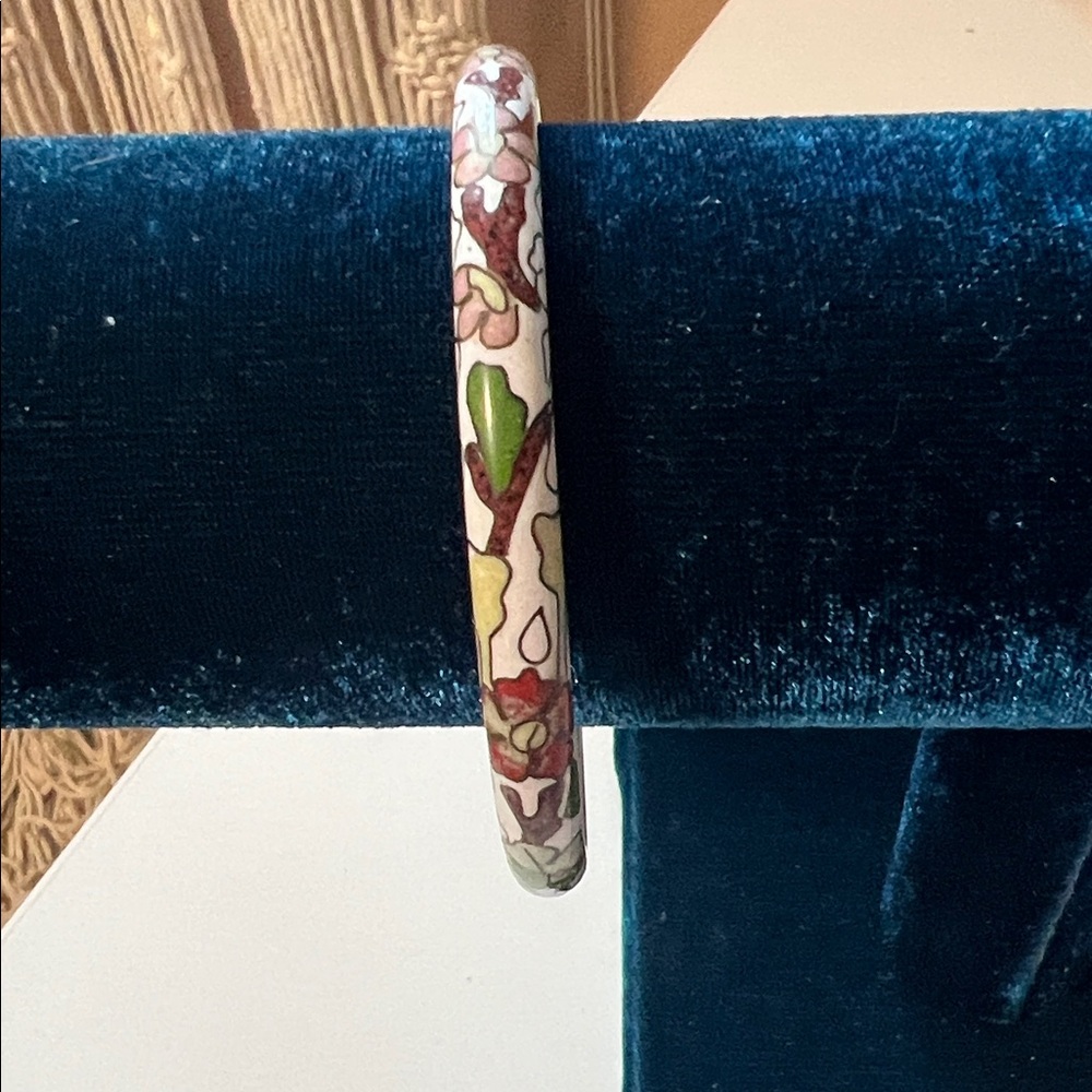 Vintage cloisonné bangle bracelet rose pink